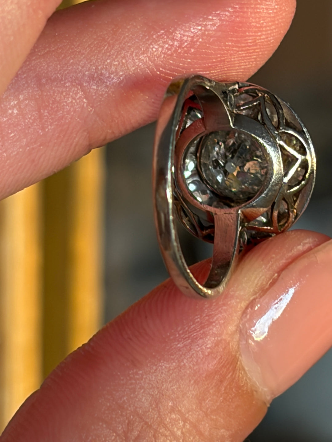Outstanding Edwardian Platinum + 18ct Diamond Daisy Ring