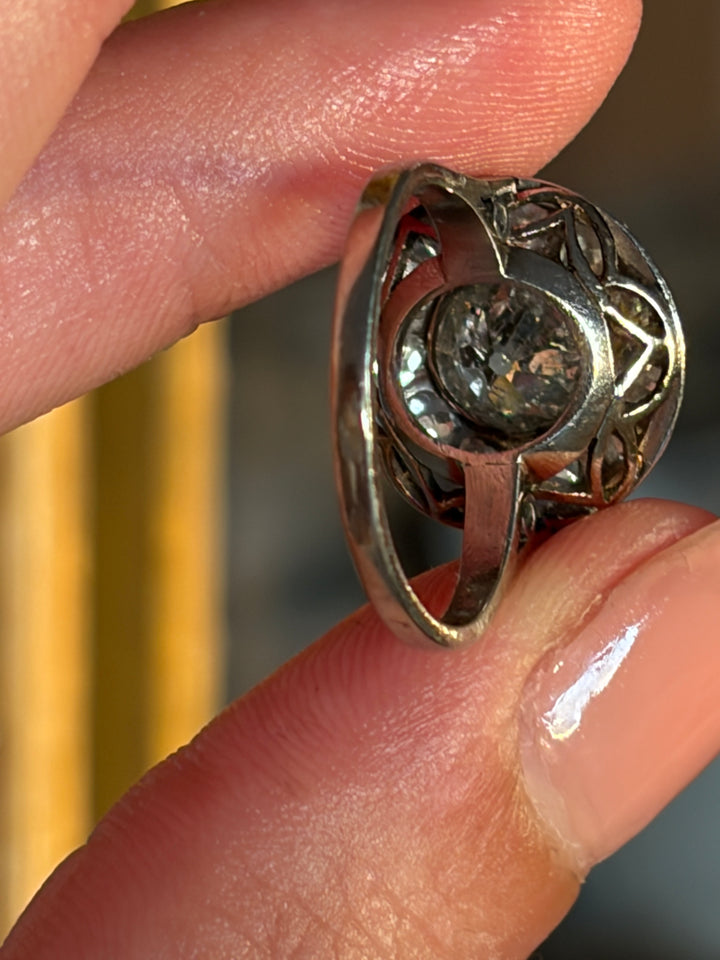 Outstanding Edwardian Platinum + 18ct Diamond Daisy Ring