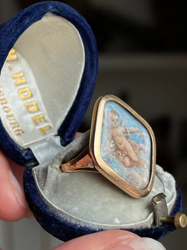 Romantic Period Miniature of Cupid after Raphael | En Grisaille | 18ct Gold Ring | French c.1830-1840