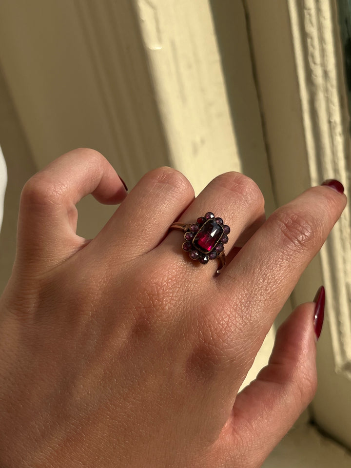 Outstanding Foiled 19th Century Perpignan Ring in 18ct