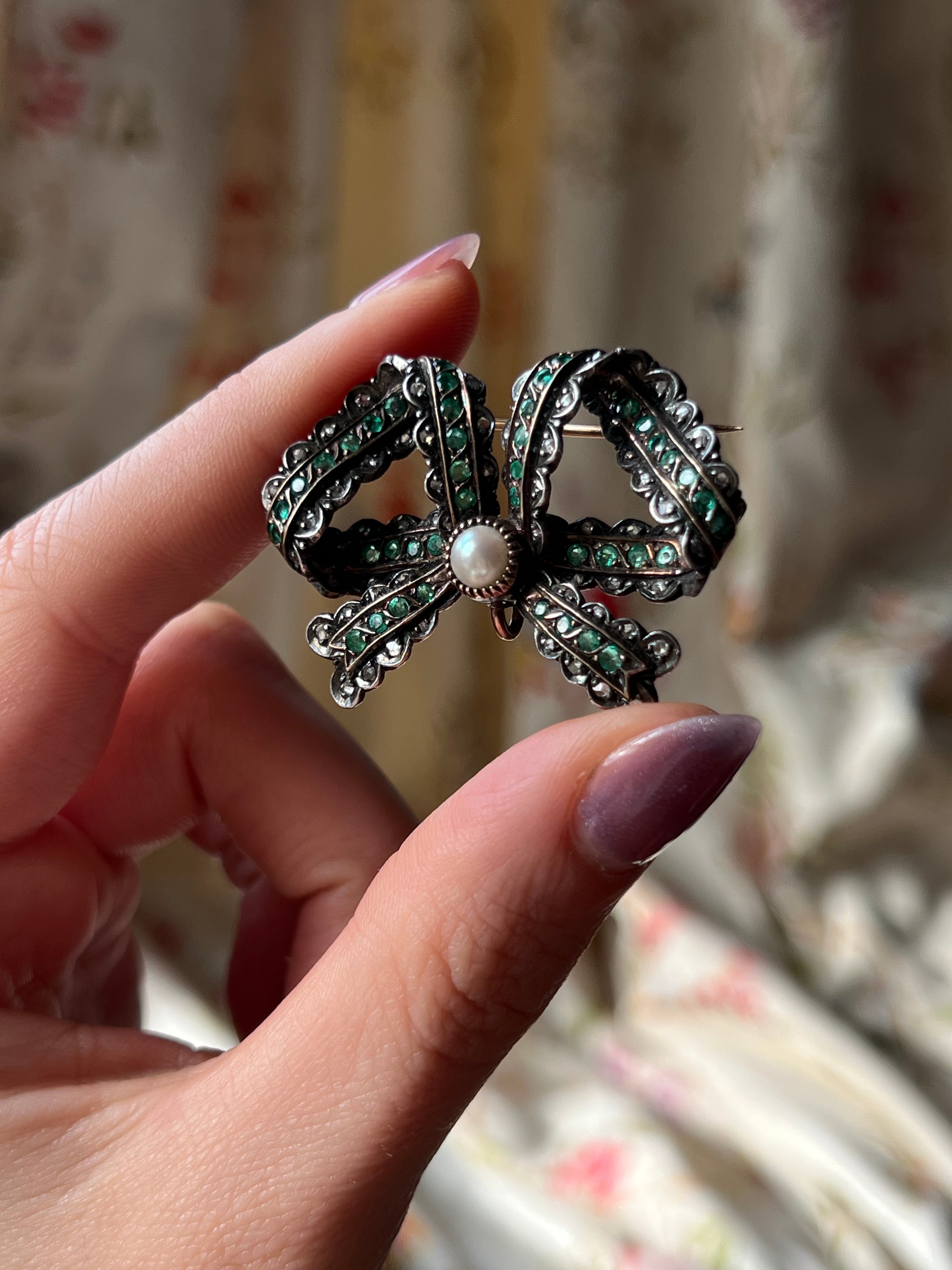 Outstanding Emerald Diamond Bow Pendant c 1855