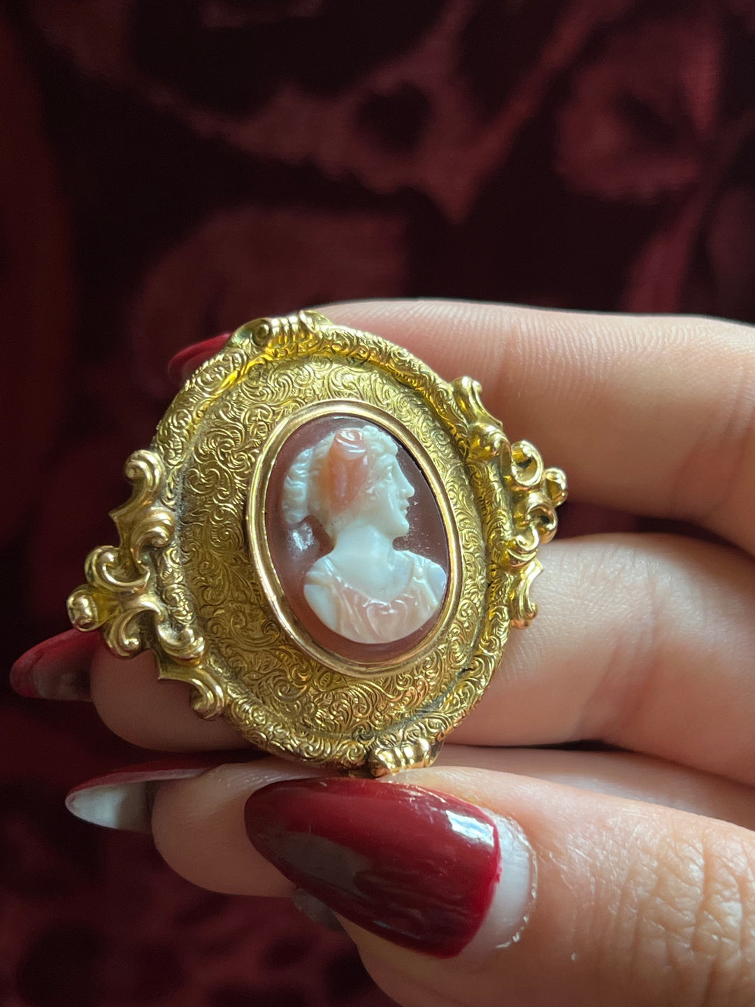 18ct French Hardstone Sardonyx Cameo