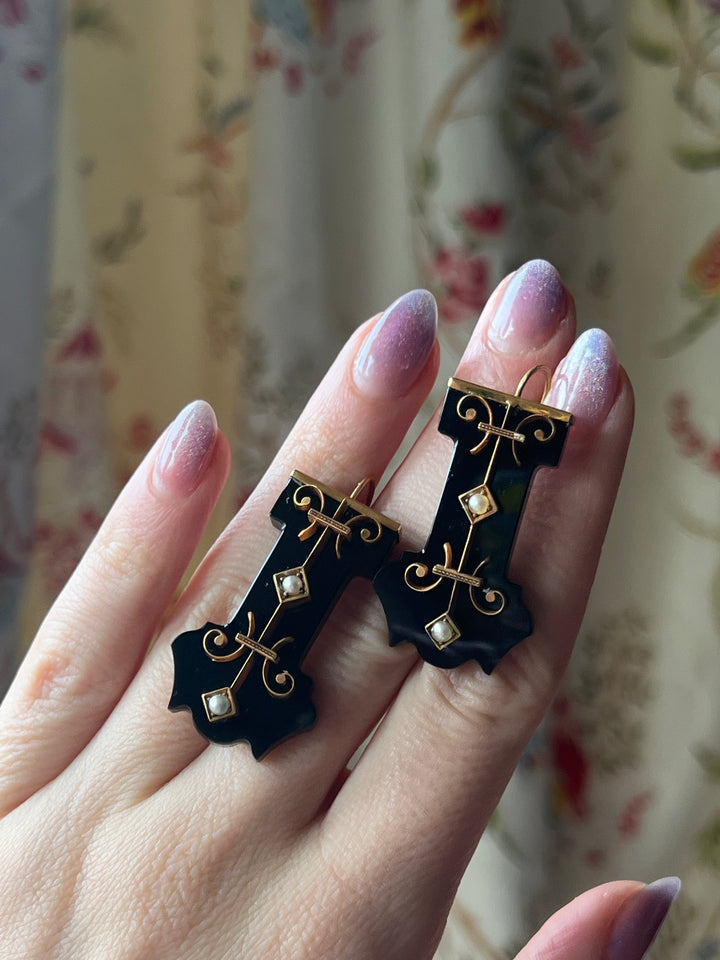 Outstanding Onyx / Black Chalcedony Earrings 1860's