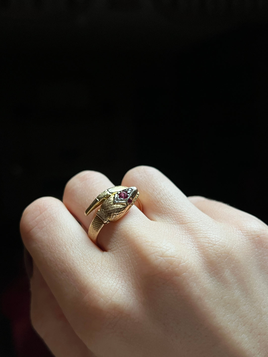 18ct Snake Ring with Rubies and Diamonds