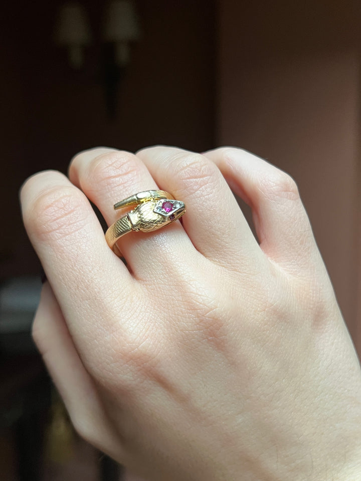 18ct Snake Ring with Rubies and Diamonds