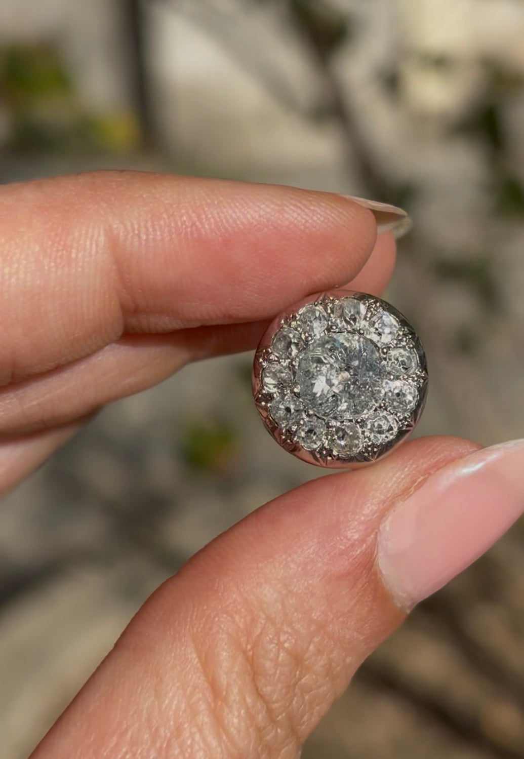Outstanding Edwardian Platinum + 18ct Diamond Daisy Ring