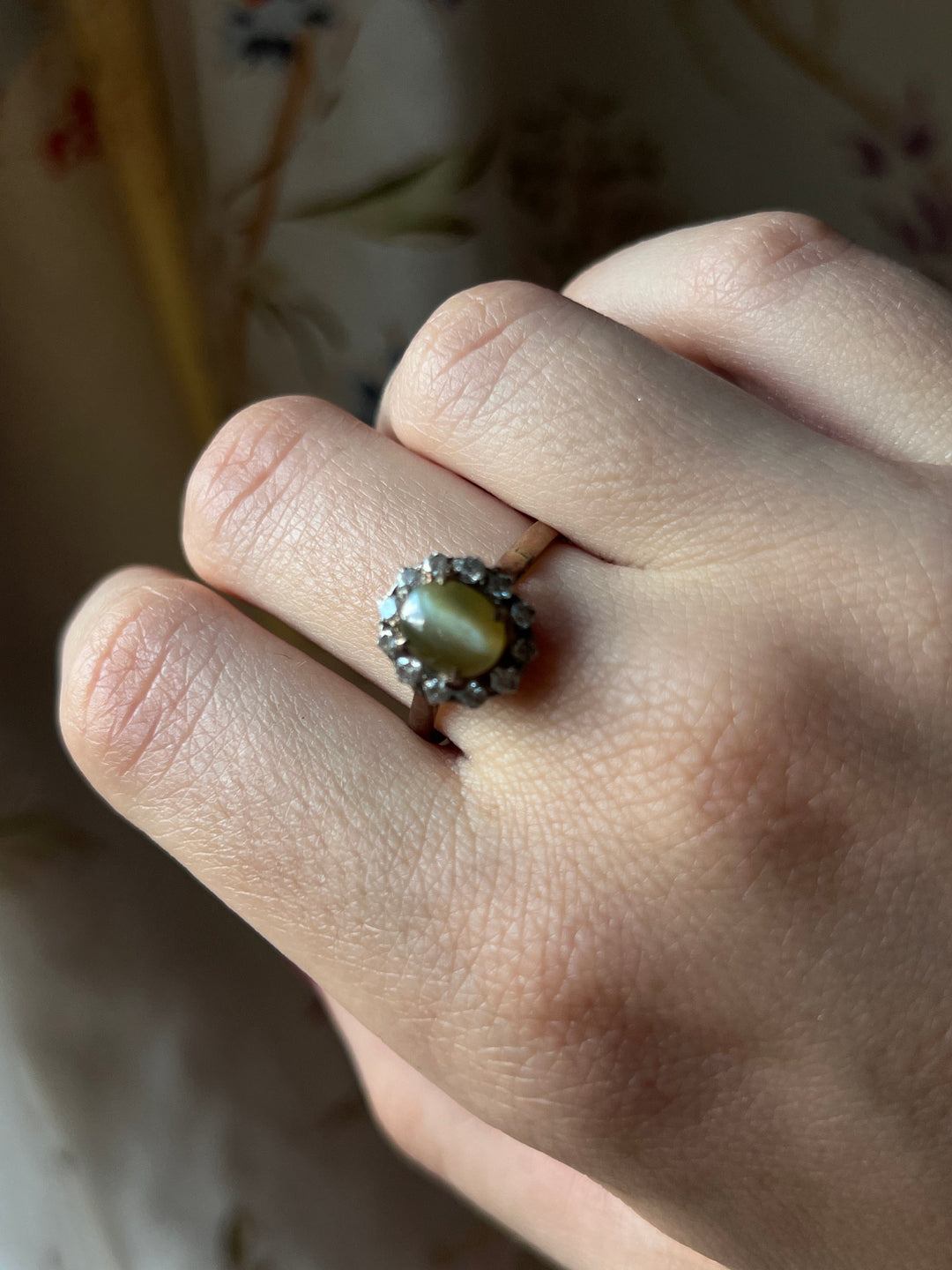 Exceptional Early Vintage Cat’s Eye Chrysoberyl Ring