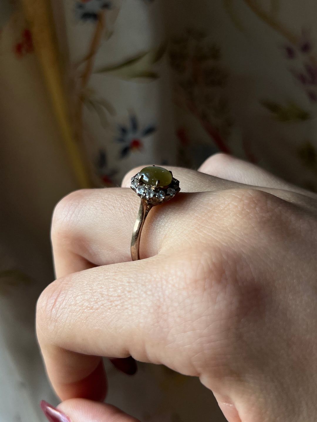 Exceptional Early Vintage Cat’s Eye Chrysoberyl Ring