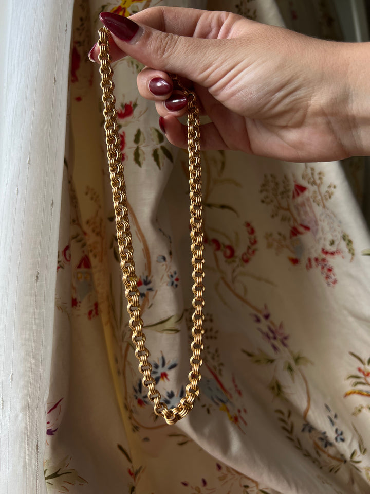 Extremely Rare Russian Illusion Chain of 17”