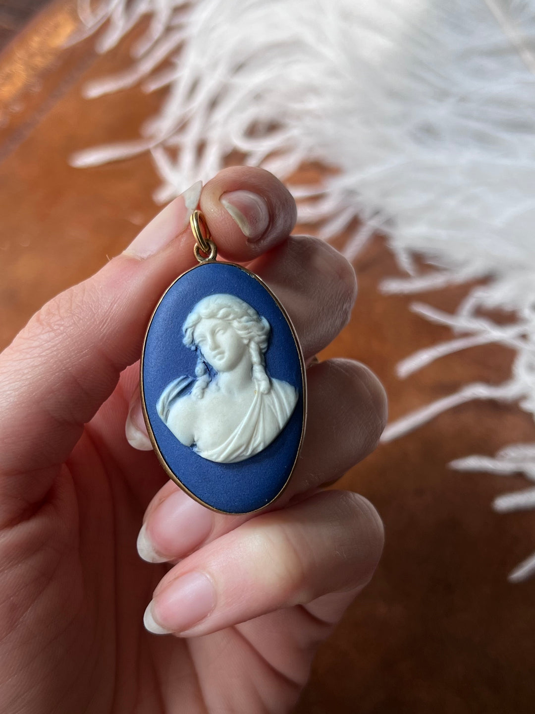 Superb Georgian 9ct Wedgewood Cameo of Woman in Classical Dress