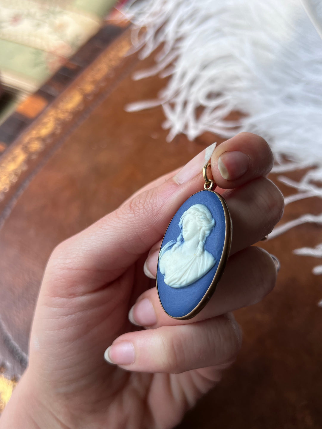 Superb Georgian 9ct Wedgewood Cameo of Woman in Classical Dress