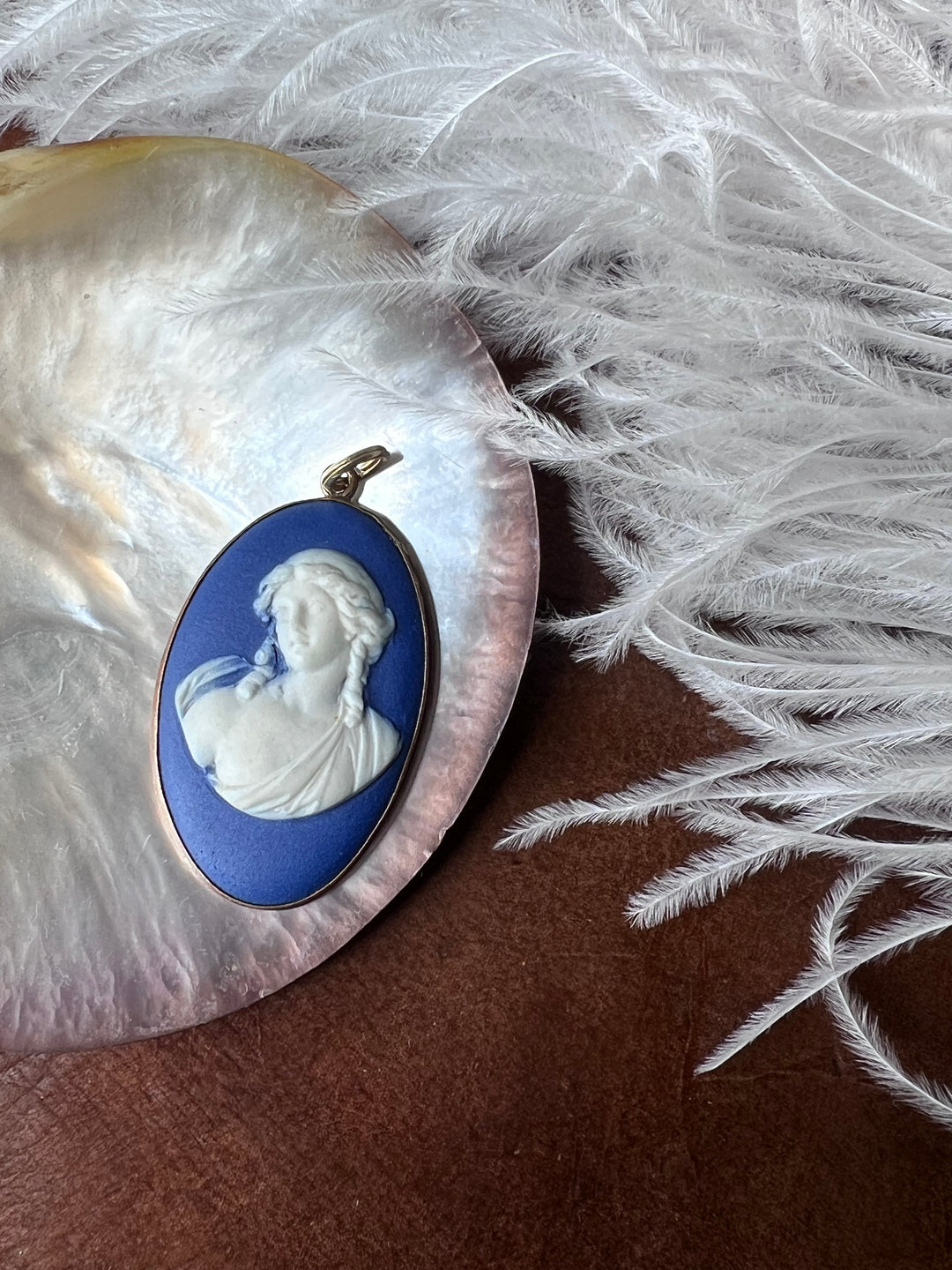 Superb Georgian 9ct Wedgewood Cameo of Woman in Classical Dress