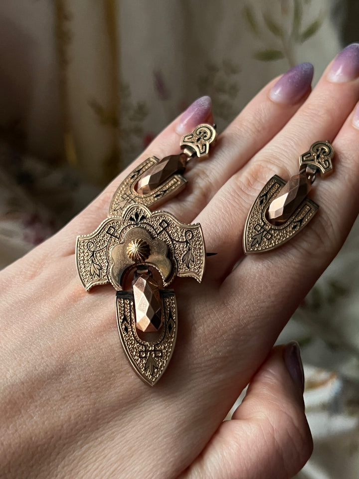 Outstanding 1870's Archaeological Revival Demi-Parure in 14ct