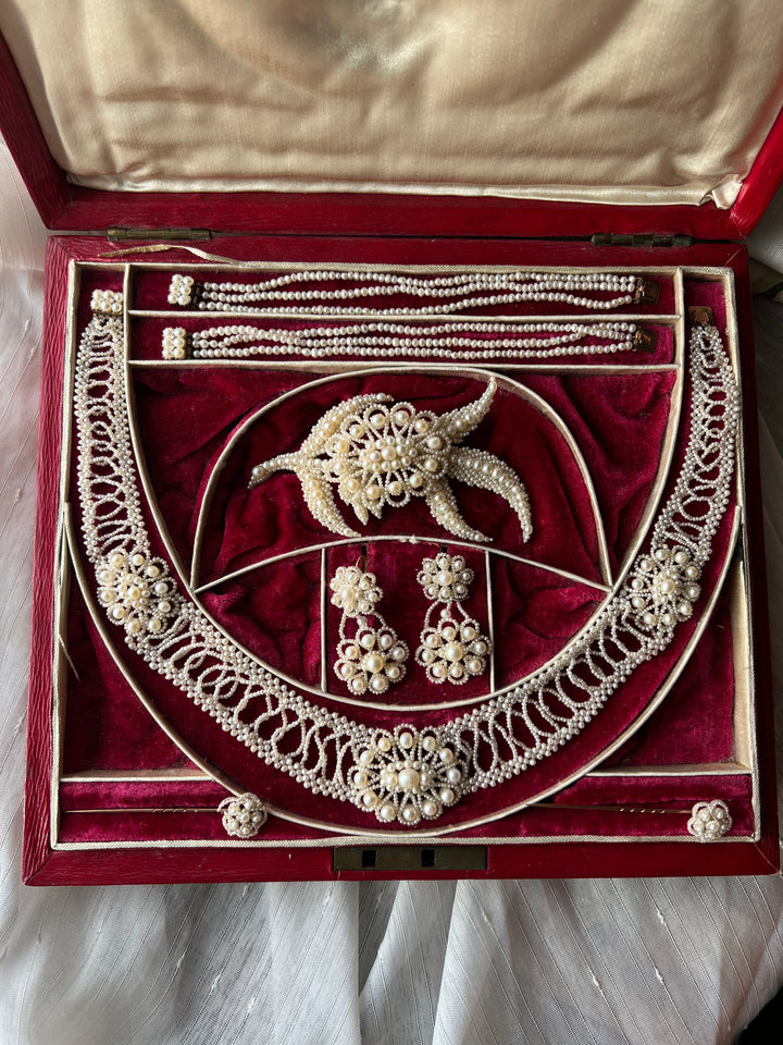 Outstanding Pearl Parure Circa 1810-1820 in Original Box