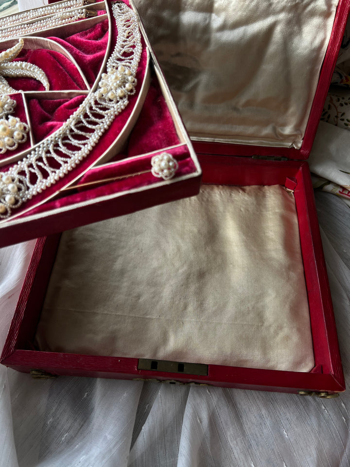 Outstanding Pearl Parure Circa 1810-1820 in Original Box