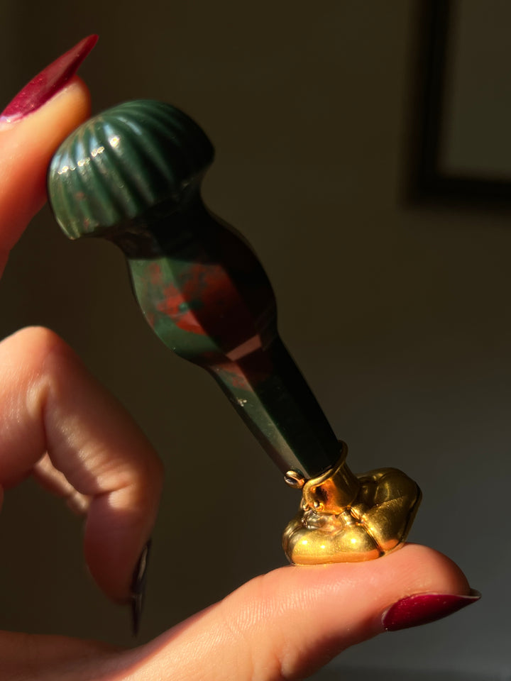 Antique bloodstone desk seal with 15ct gold snake embellishments and detailed handle design