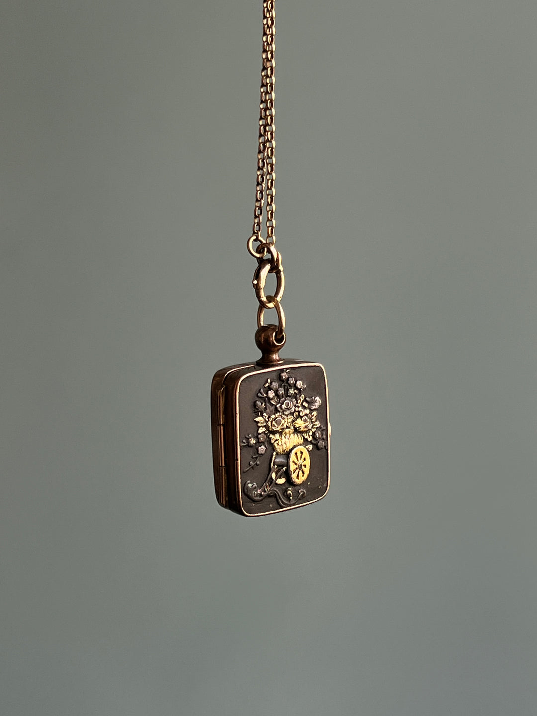 Shakudo Locket in 9ct Gold Circa 1890