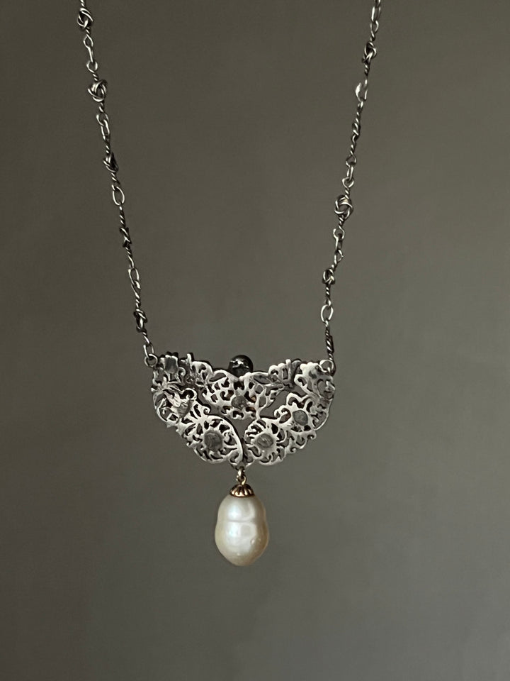 Emerald And Pearl Drop Necklace