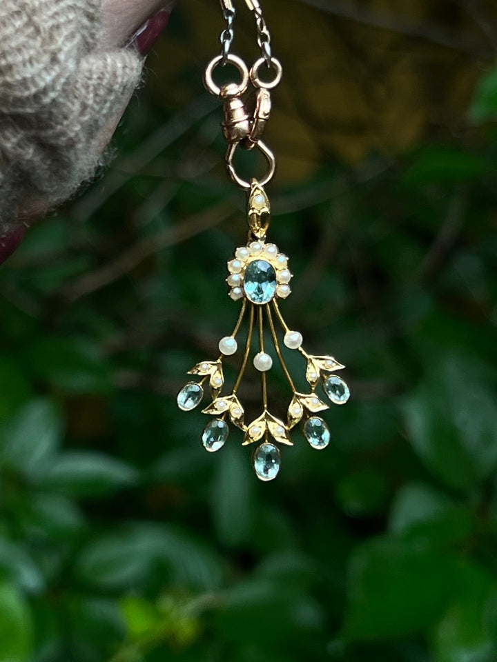 15ct Exceptional Aquamarine and Pearl Pendant