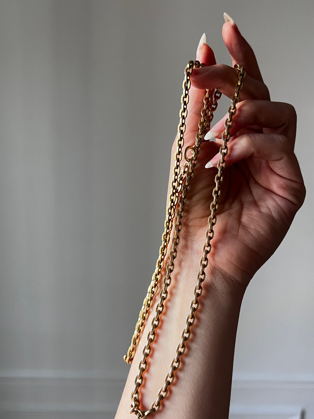 English 12ct Long Chain