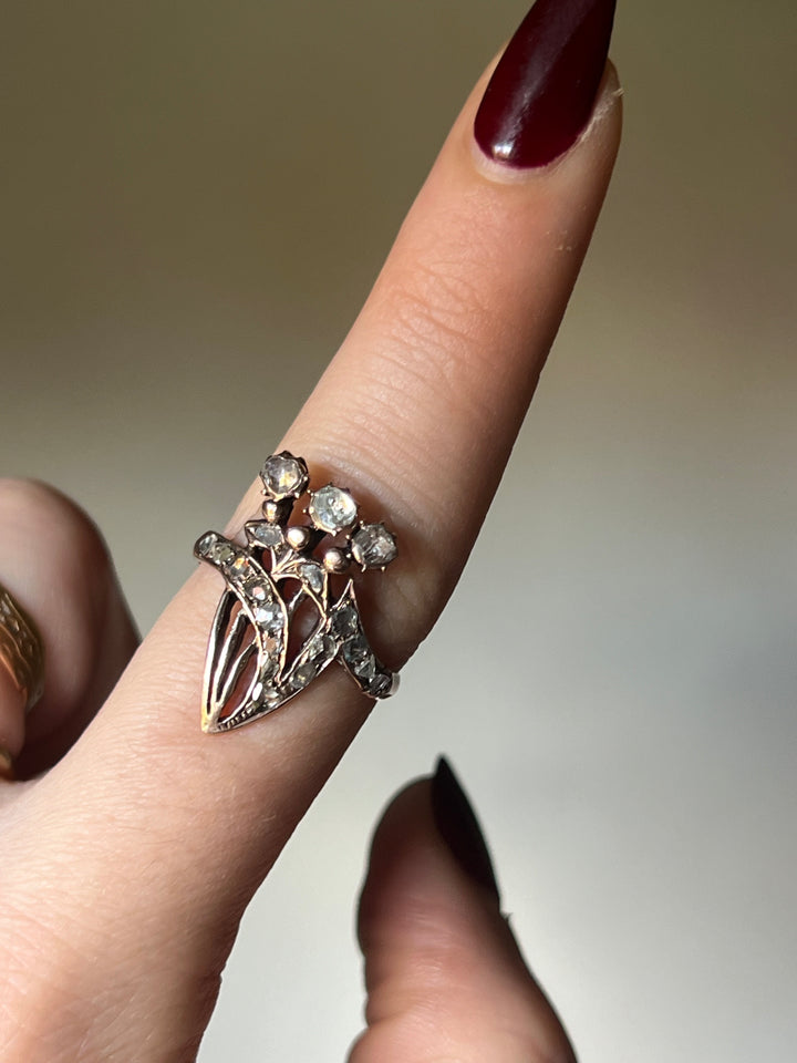 Art Nouveau Diamond Ring in 14ct Gold