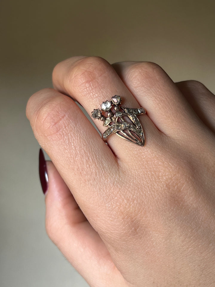 Art Nouveau Diamond Ring in 14ct Gold