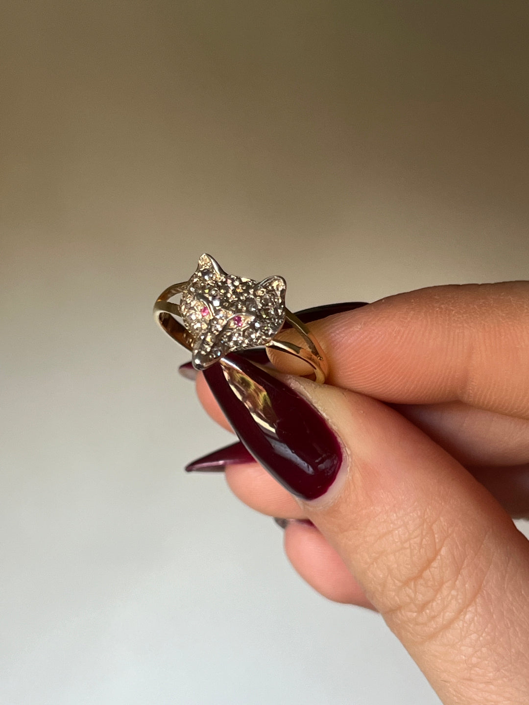 Diamond Head Fox Conversion Ring