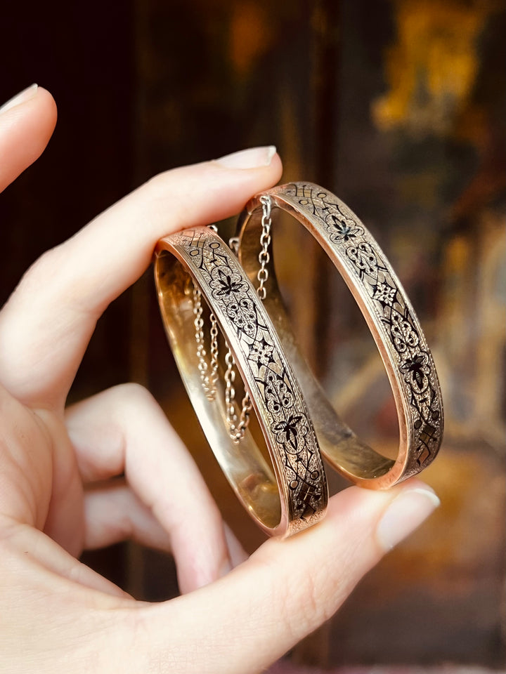 14ct Wedding Bangles With Black Enamel Signed 1882