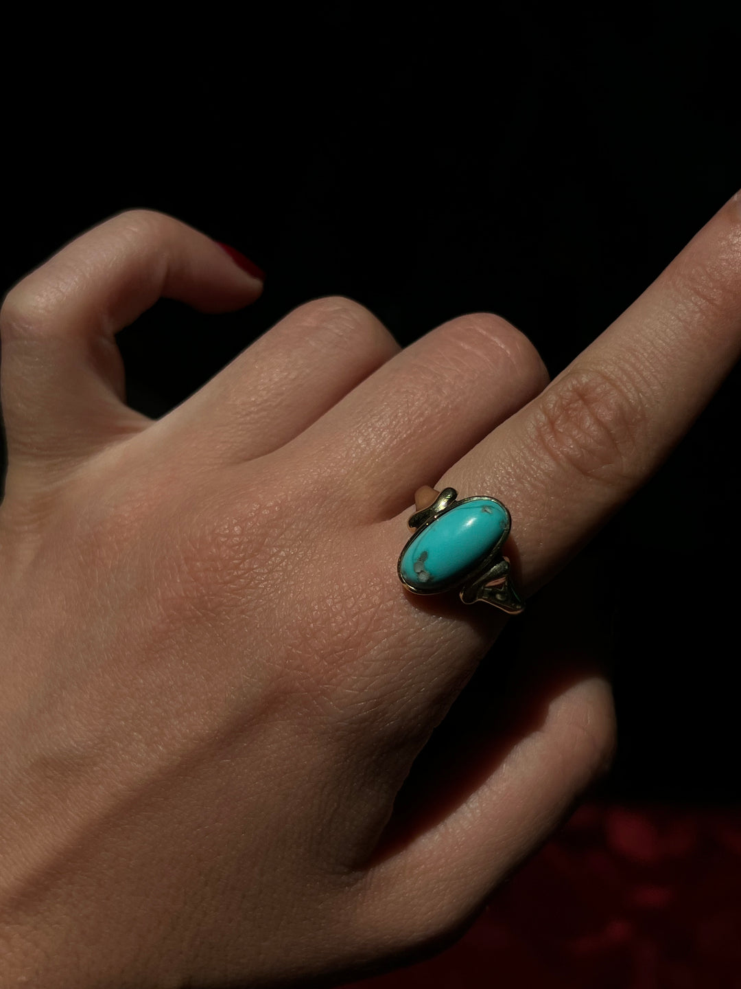 Vintage Turquoise Cabochon Ring in 14ct