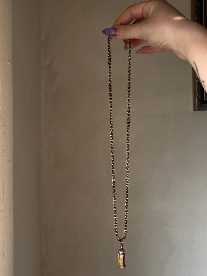 Archaeological Revival Tassel Chain in 14ct American 1870