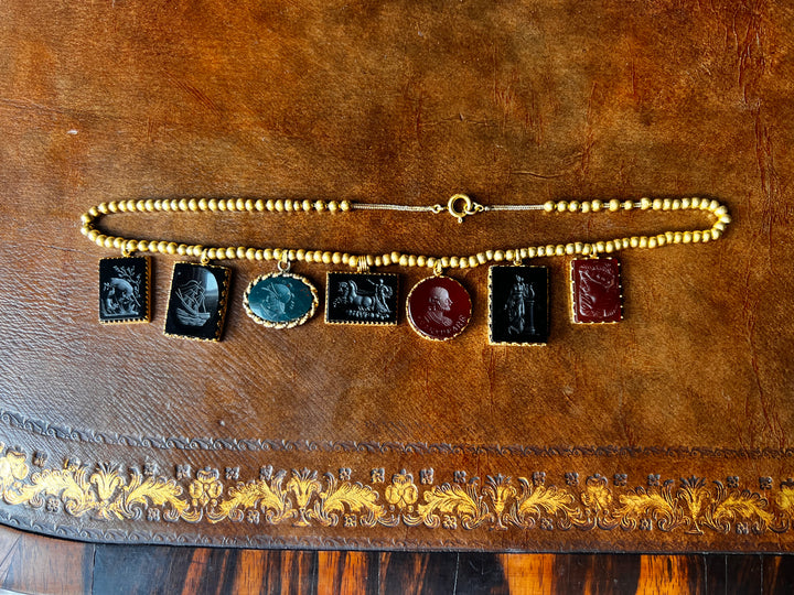 Stunning 18ct Antique Bead and Intaglio Collar Chain