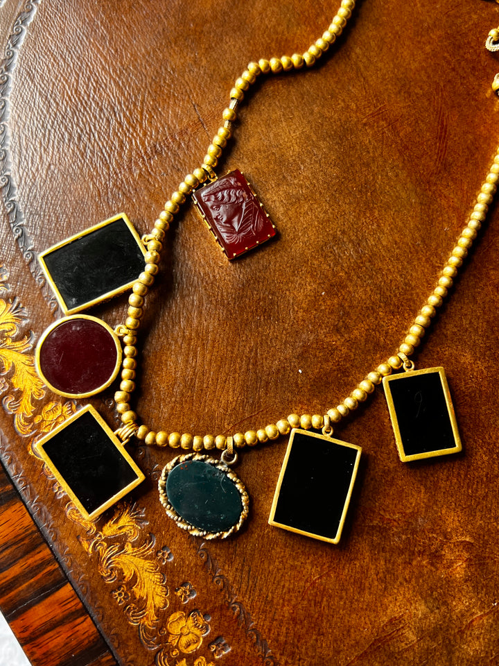 Stunning 18ct Antique Bead and Intaglio Collar Chain