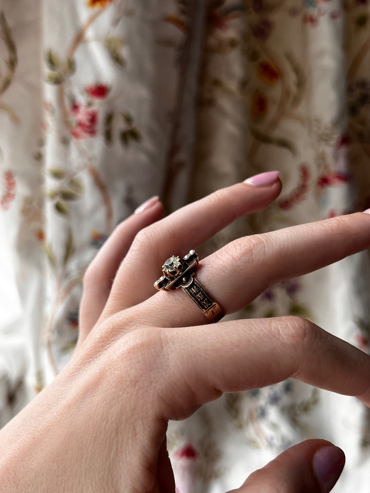 Victorian .94ct Old Mine Cut Diamond Dinner Ring 14ct