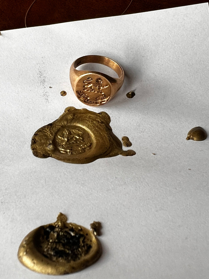 Hefty 14ct Signet Ring 'Nil Sine Deo'