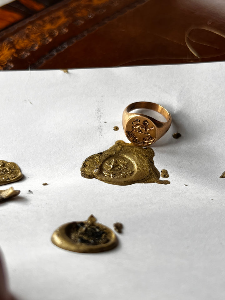 Hefty 14ct Signet Ring 'Nil Sine Deo'