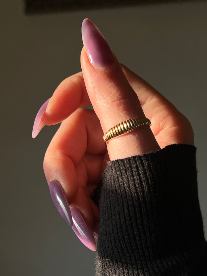 Vintage Golden Croissant Band