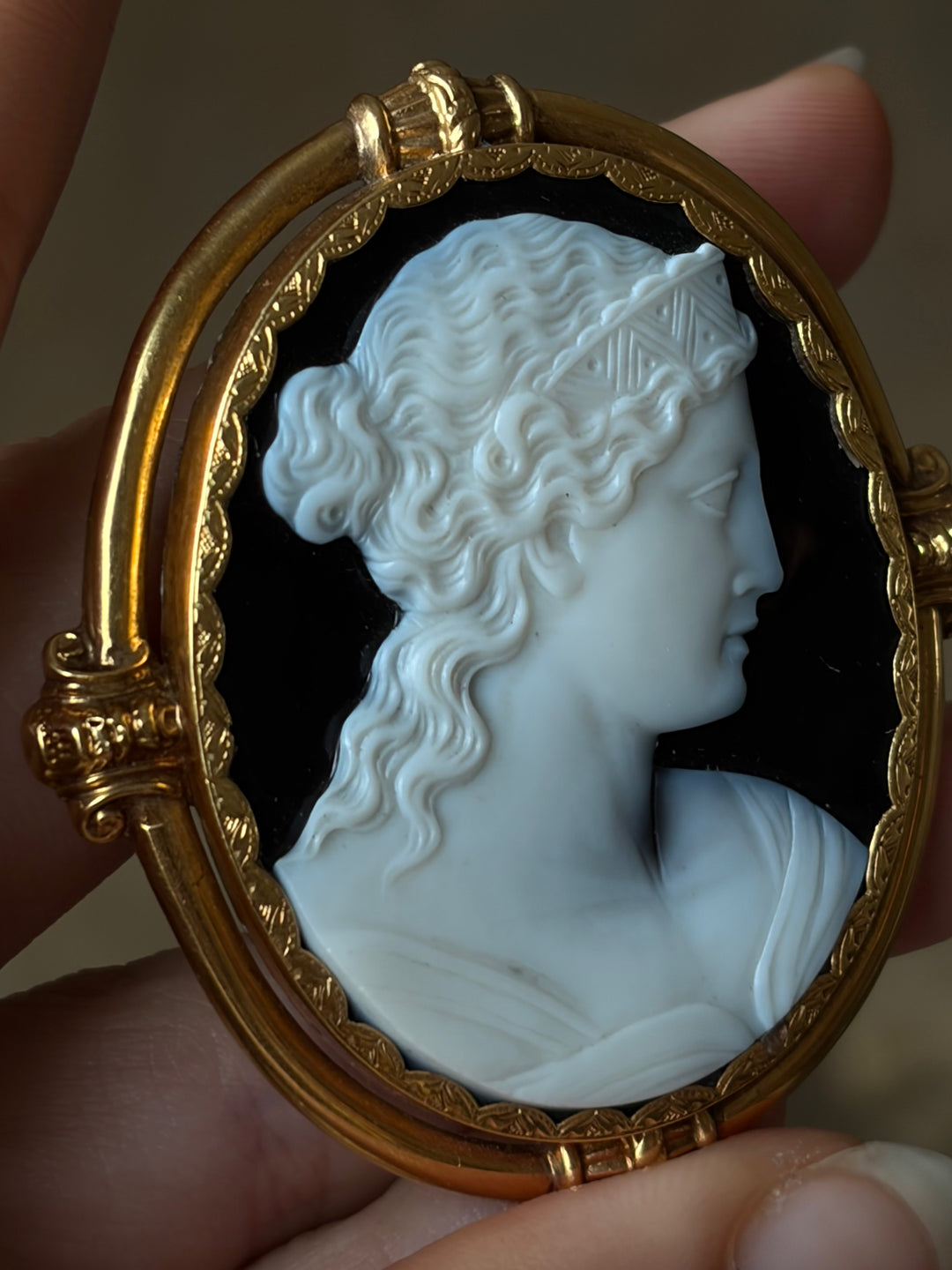 Napoleon III Onyx Cameo Brooch of Hera, Attributed to Paul Victor Lebas