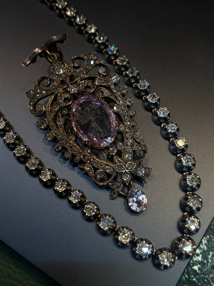 17" Old-Cut Diamond Rivière in 18-Carat Gold and Sterling Silver, 18.45 Carats