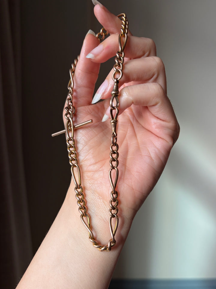 All-Original Victorian 9-Carat Gold T-Bar Chain, English 1870s, 15 Inches