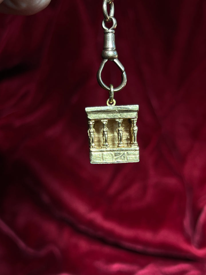 Italian 18ct gold Parthenon charm c.1960 with detailed architectural design