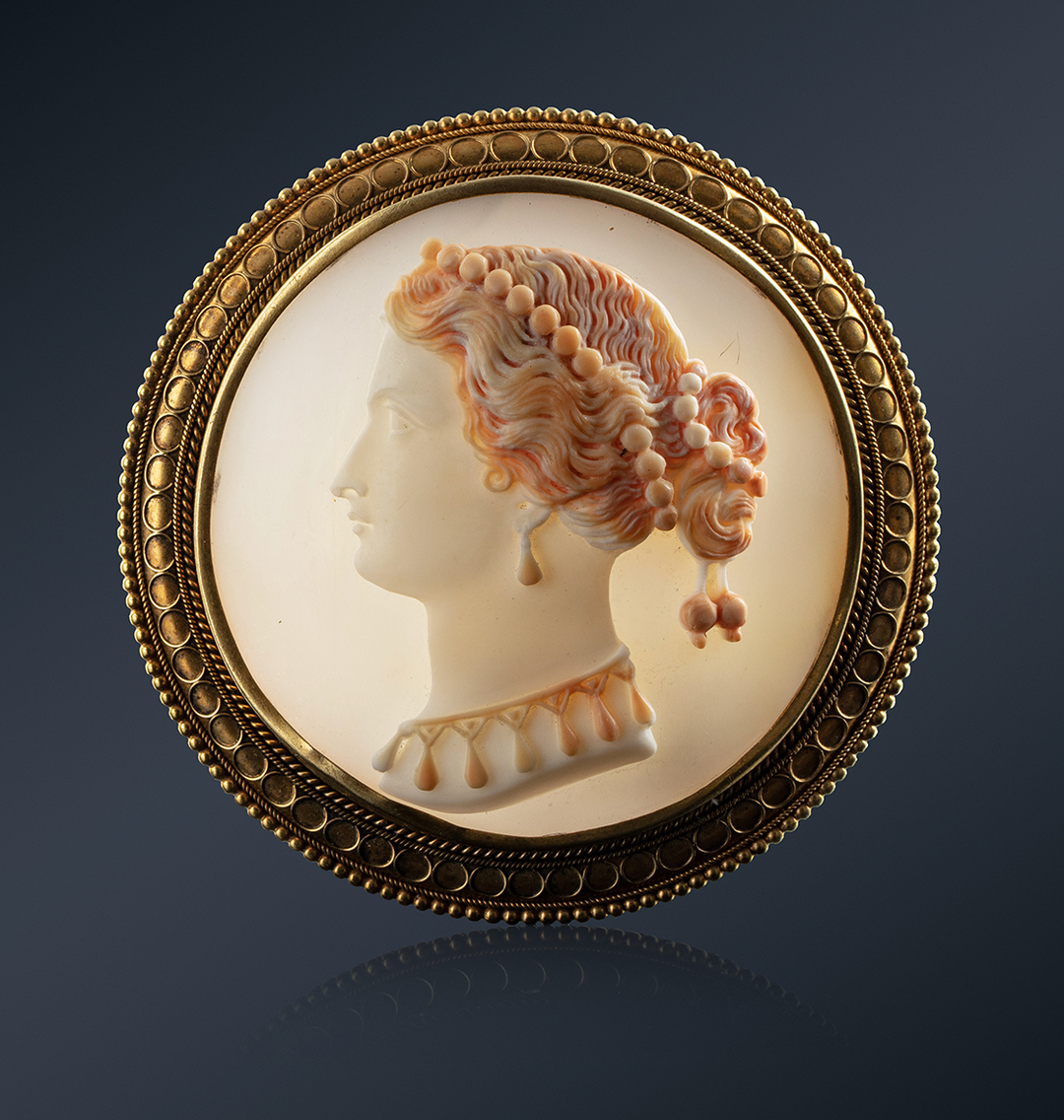 Napoleon III Onyx Cameo Brooch of Hera, Attributed to Paul Victor Lebas