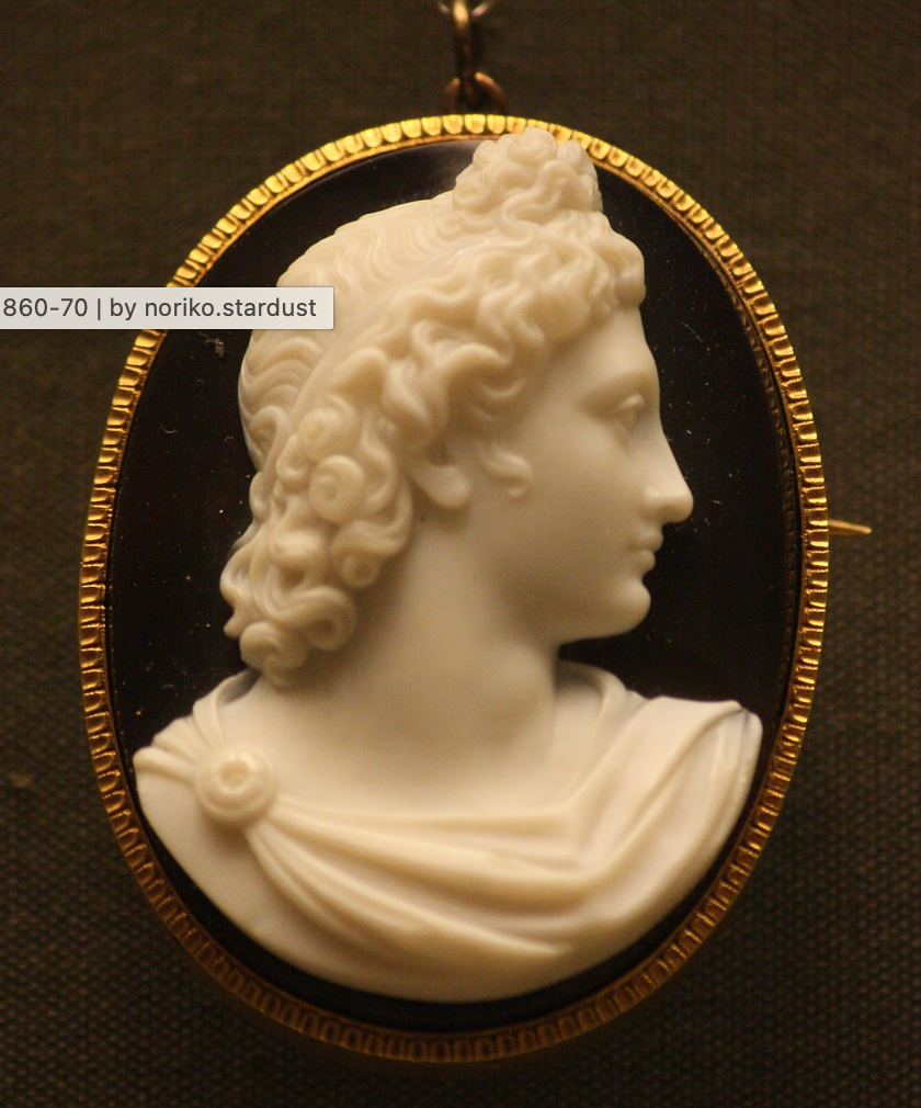 Napoleon III Onyx Cameo Brooch of Hera, Attributed to Paul Victor Lebas
