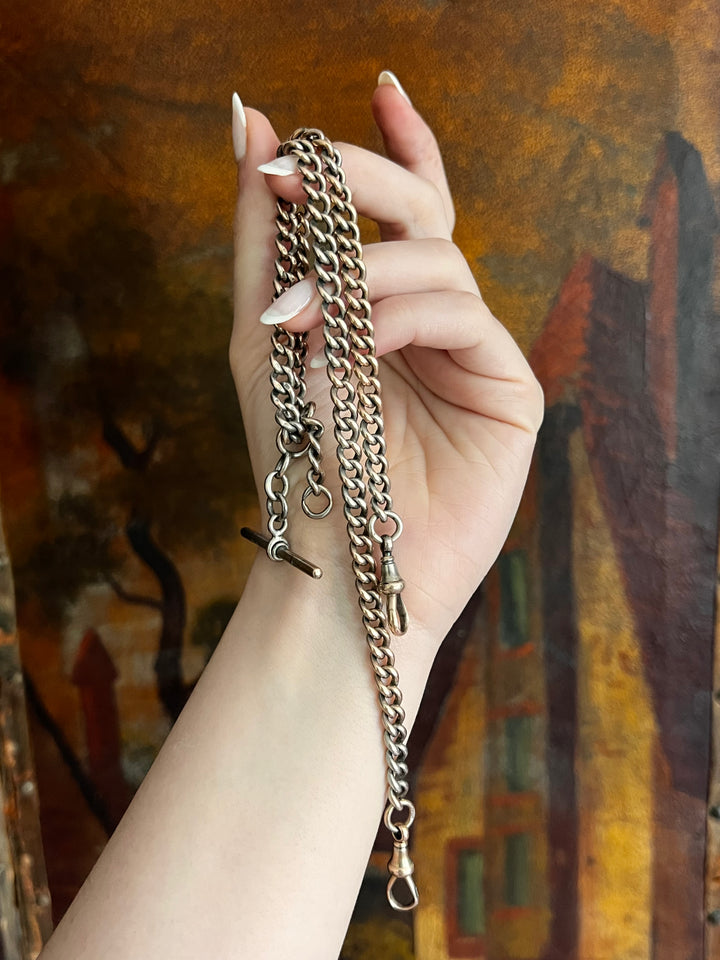 Outstanding 18.5” Victorian Sliding T-Bar Chain