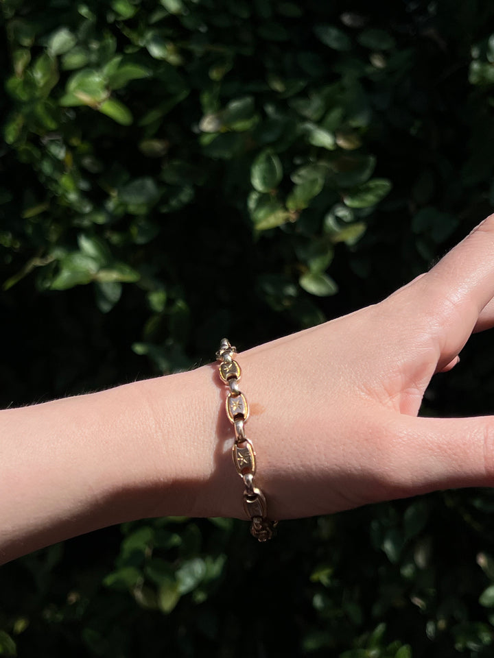 Superb 9ct Star Chain Bracelet Circa 1870