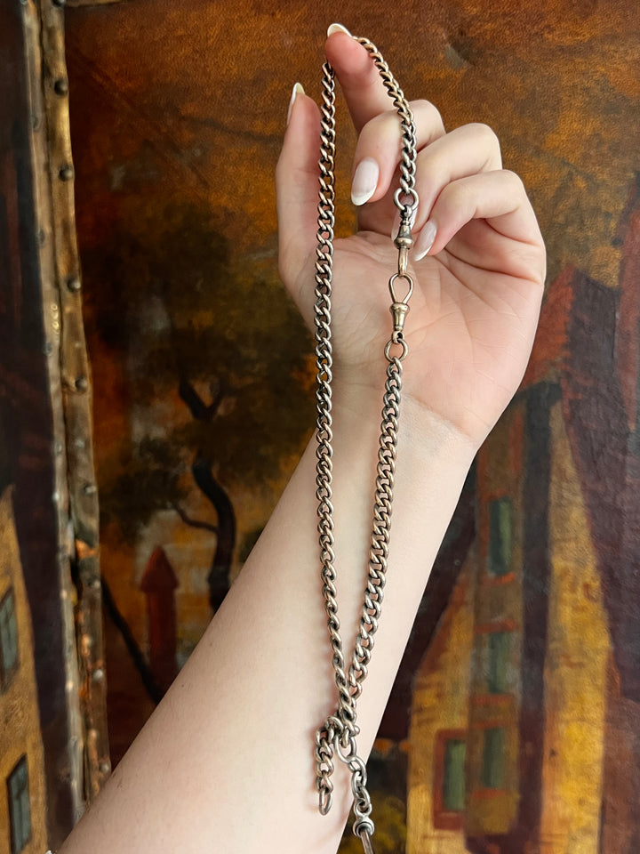 Outstanding 18.5” Victorian Sliding T-Bar Chain