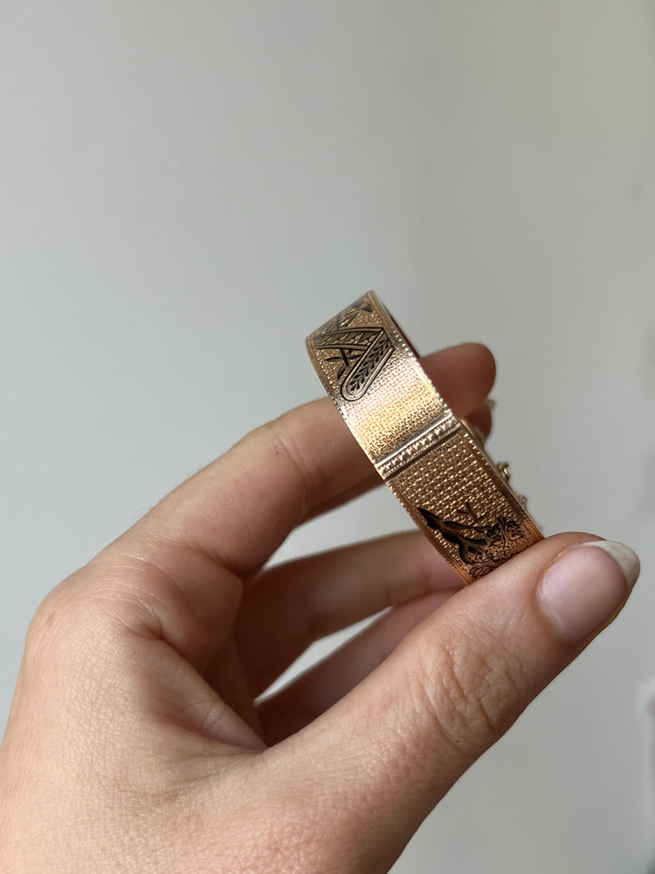 14ct Chinoiserie Bangle with Taille D’Epargne Enamel