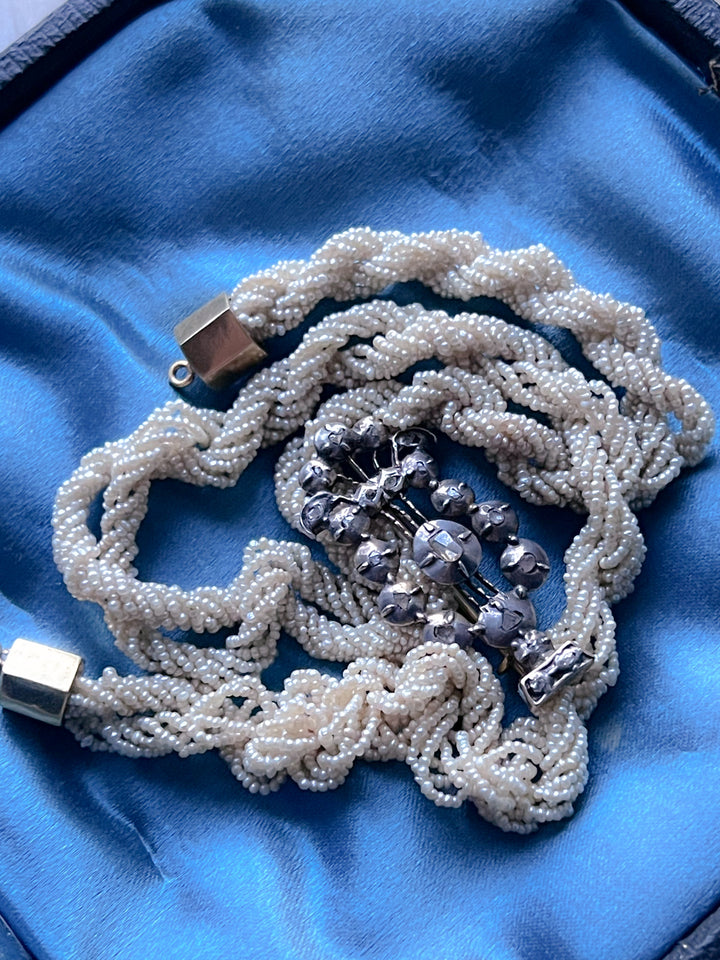 Extraordinarily Chic Pearl Chain Circa 1840