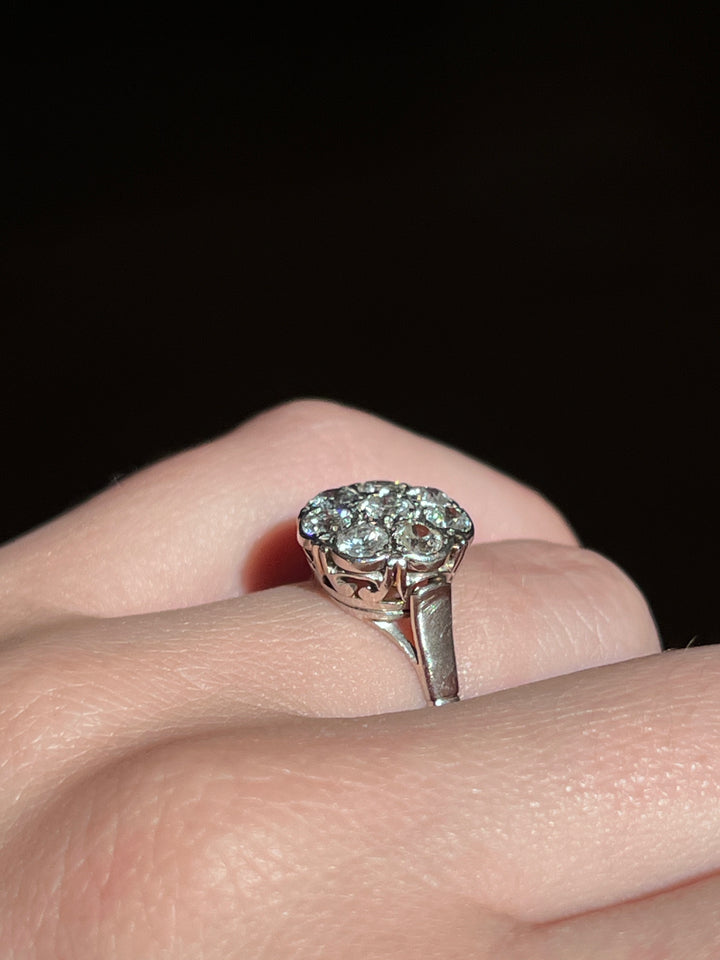 Gorgeous Post Deco Platinum and Diamond Daisy Ring