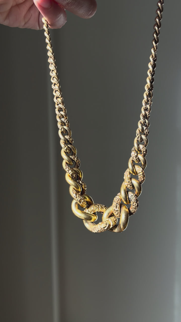 Reversible Victorian 18-Carat Gold Repoussé Collar, English 1880