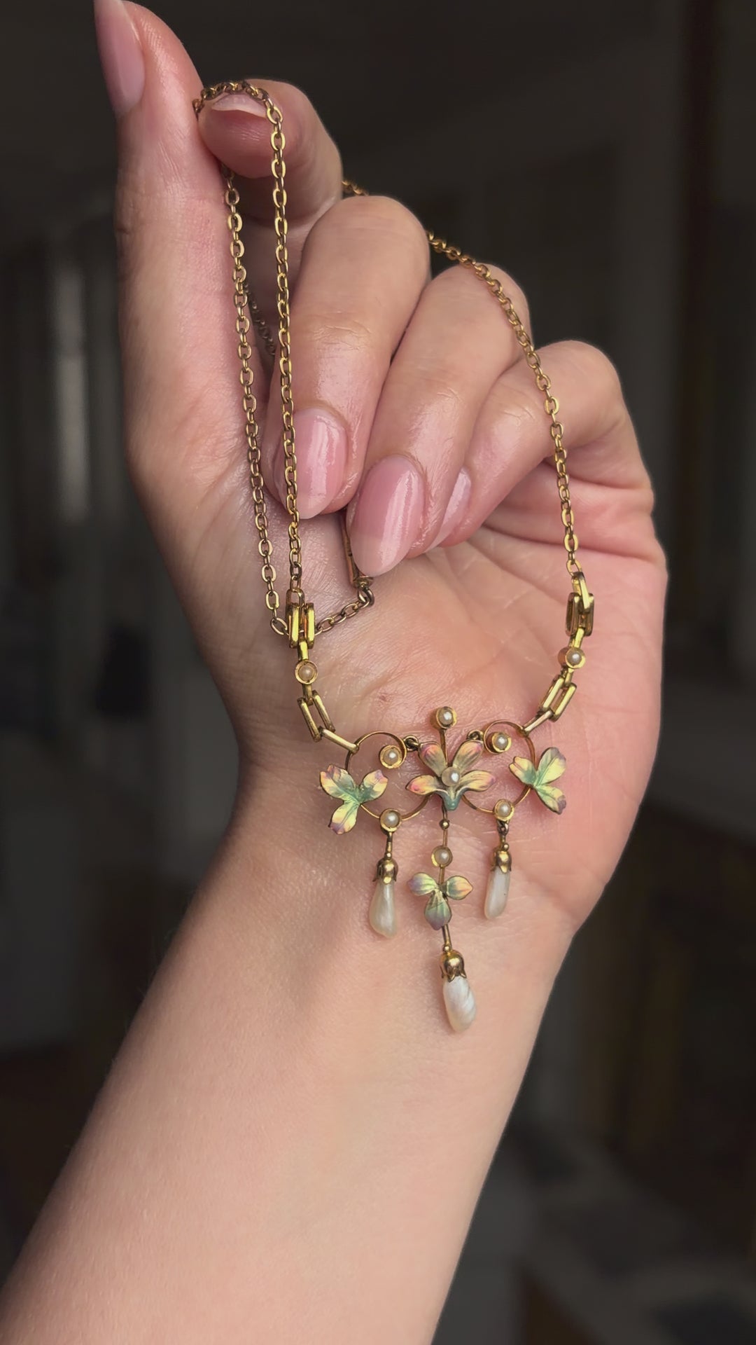 English Art Nouveau Enamel Flower Necklace with River Pearls
